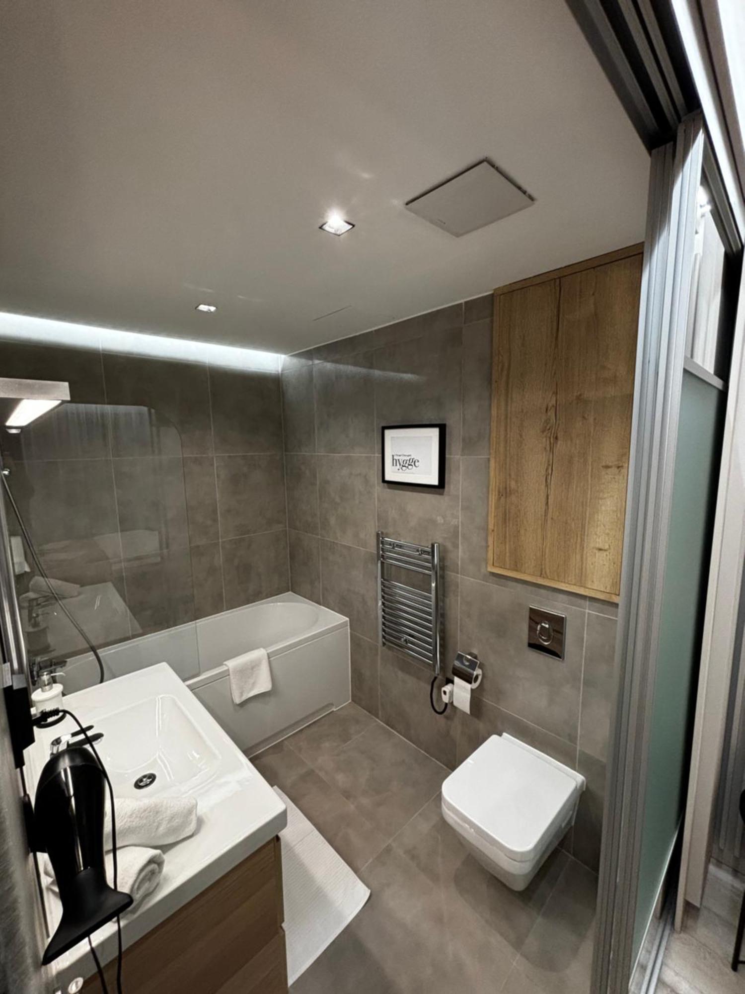 K40 Residence, With Pool On The Top! Budapest Ngoại thất bức ảnh