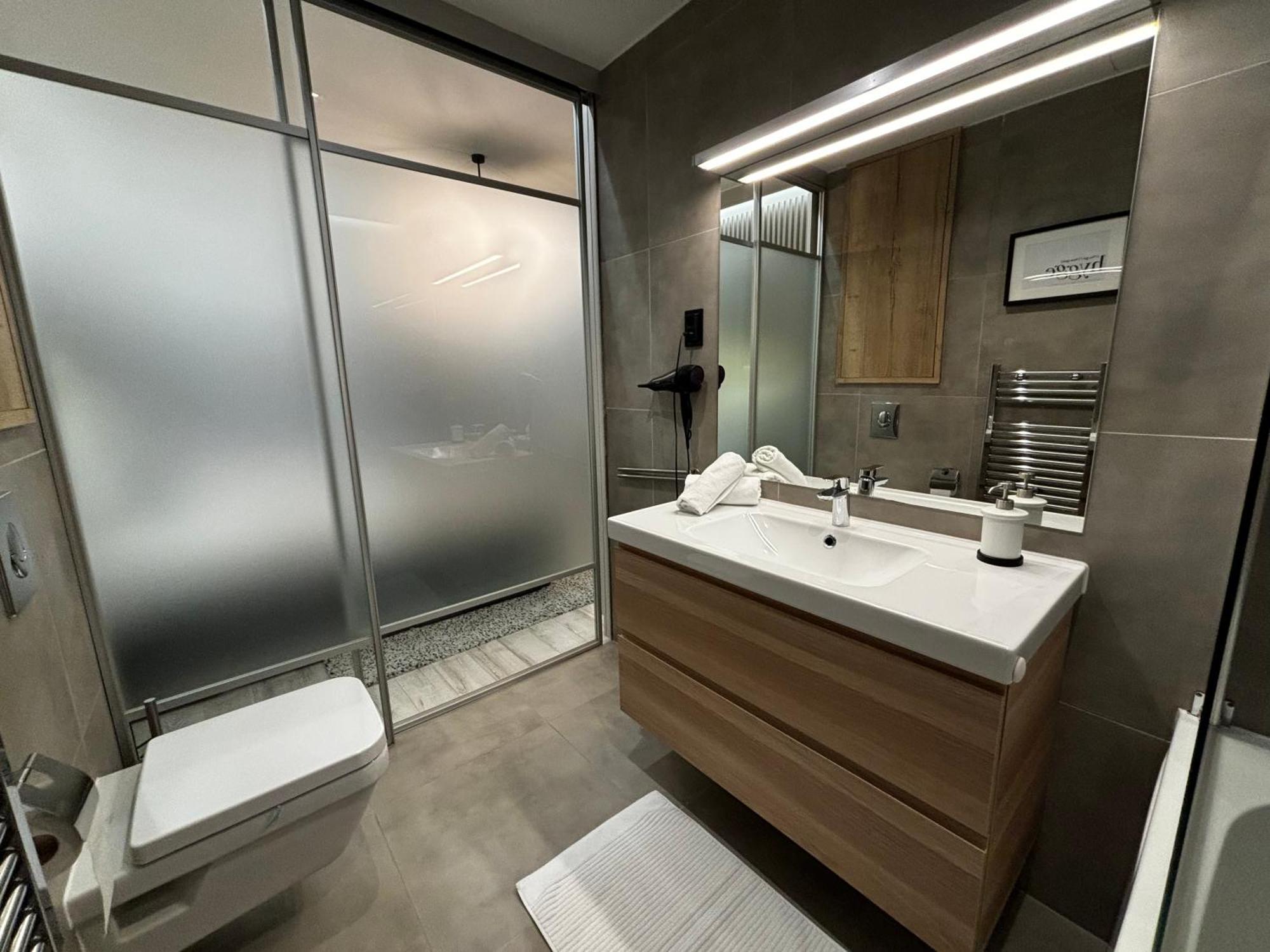 K40 Residence, With Pool On The Top! Budapest Ngoại thất bức ảnh