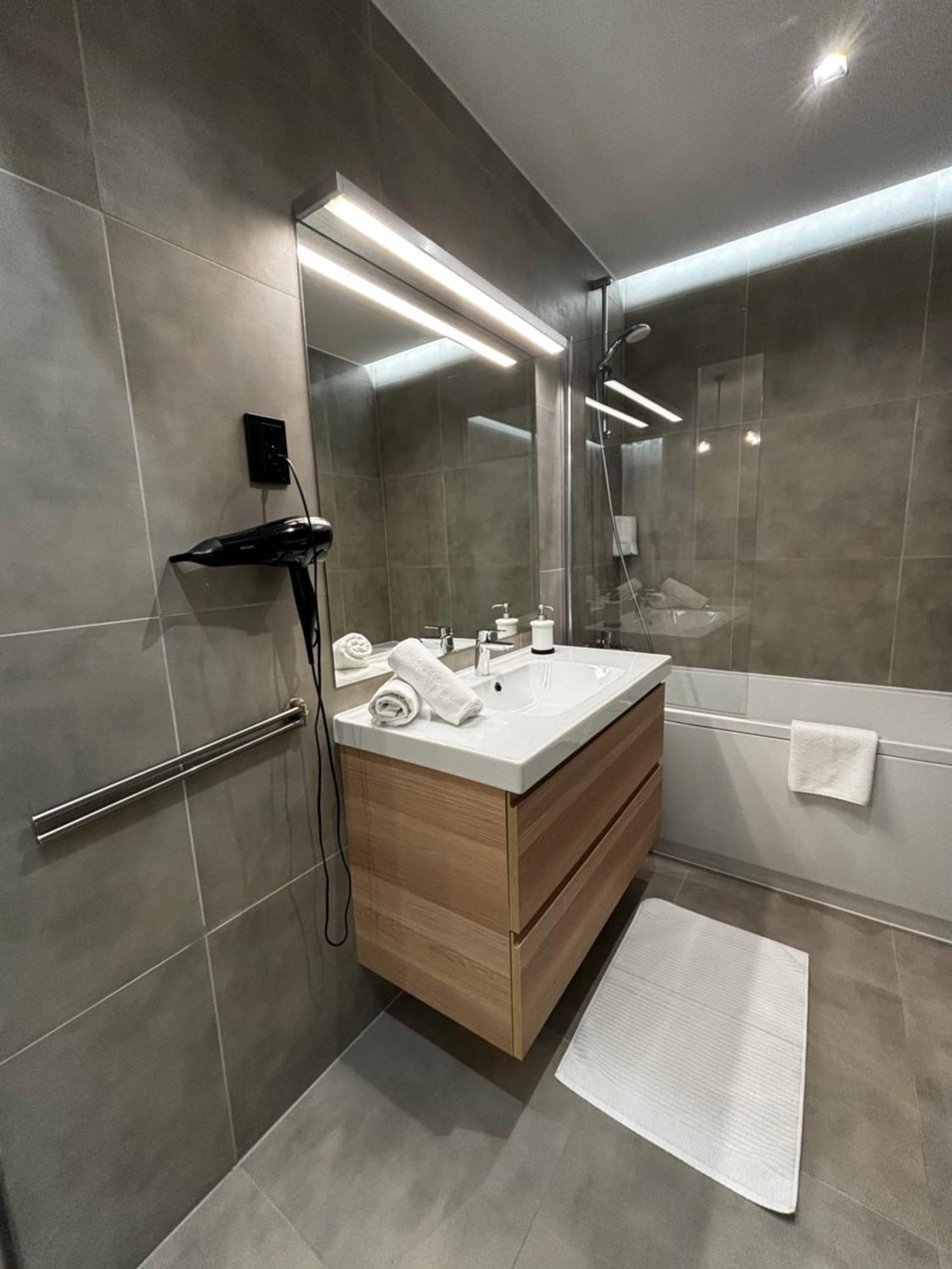 K40 Residence, With Pool On The Top! Budapest Ngoại thất bức ảnh